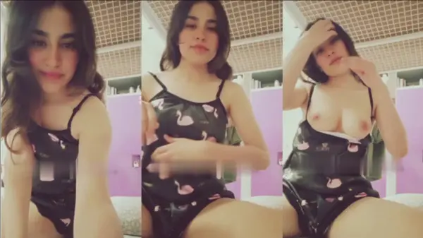 Cute Young Girl Showing & Mastrubating Full Video